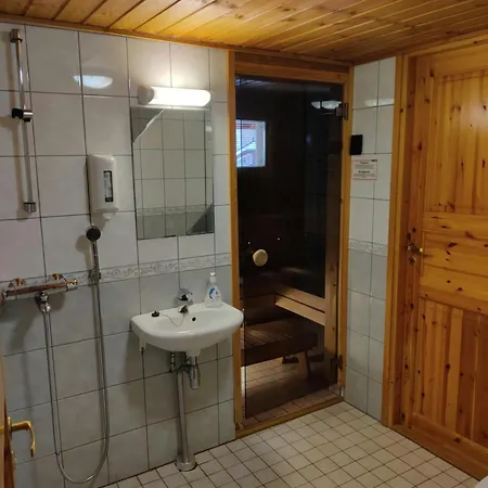 Spacious For 8 With Sauna